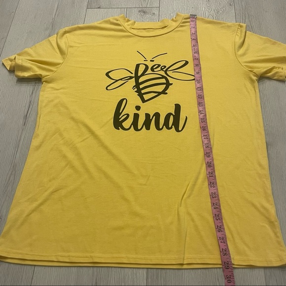 Women’s Yellow Bee Kind T-Shirt Plus Size XXL - Picture 7 of 7